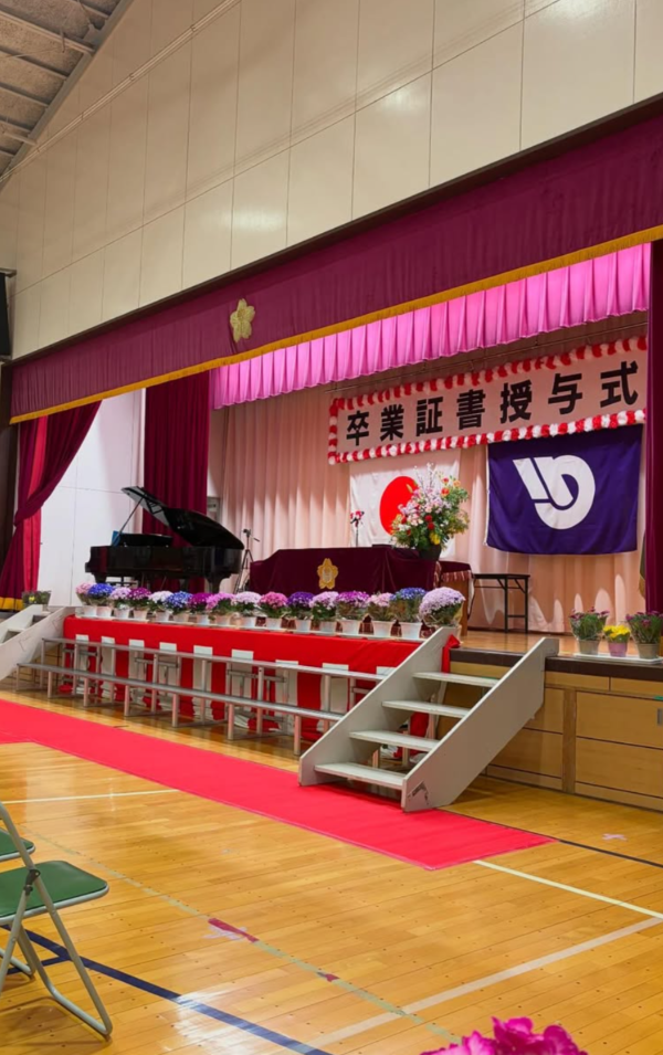【寺原小学校、取手第二中学校卒業証書授与式】